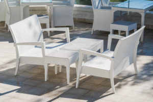 white table and chairs | clean patio